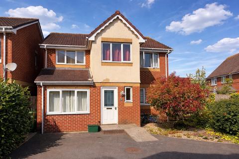 5 bed property, in Wheelers Patch, £470,000