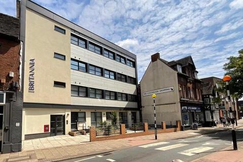 1 bed property, in Eastgate Street, £115,000