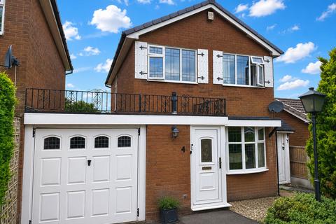 3 bed property, in Arlen Drive, £350,000
