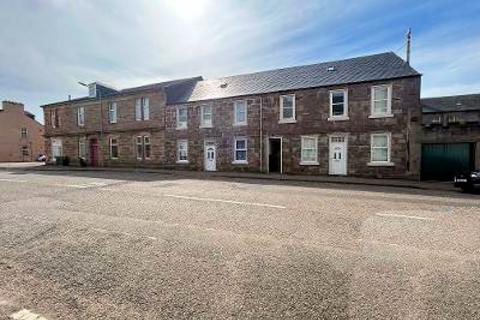 3 bed property, in High Street, £95,000