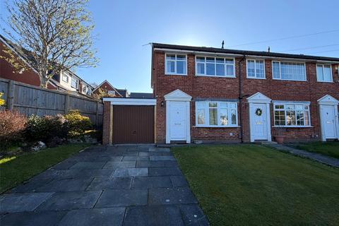 3 bed property, in Chiltern Close, £230,000