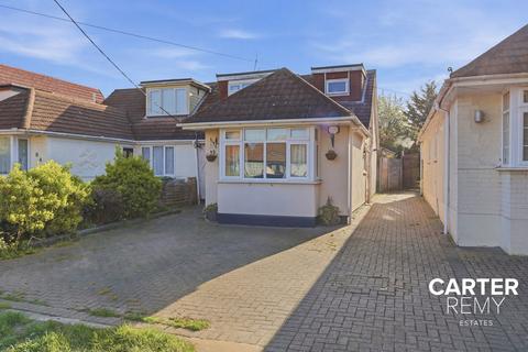 3 bed property, in Pound Lane, £375,000