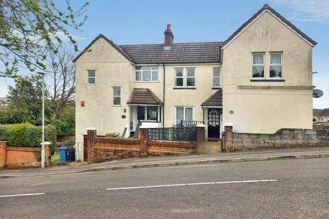 4 bed property, in Alcester Road, £500,000