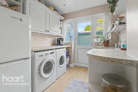 6 bed property, in Georgia Road, £700,000