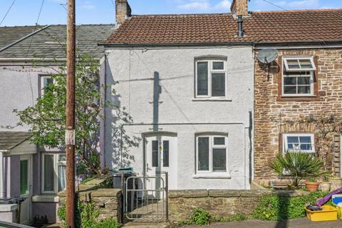 2 bed property, in 37 Queen Street, £95,000
