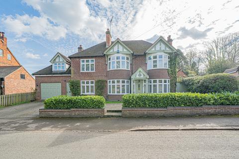 5 bed property, in Barston Lane, £985,000