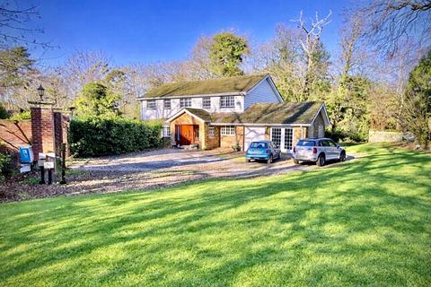 5 bed property, in Wychwood, £1,600,000