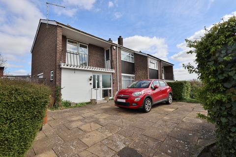 4 bed property, in Briars Lane, £475,000