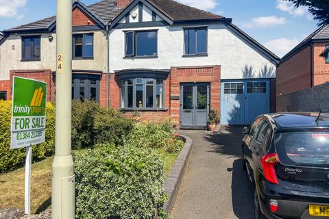 3 bed property, in Oakham Road, £375,000