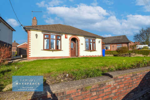 2 bed property, in Whitfield Road, £200,000