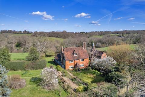 4 bed property, in Woods Green, £1,750,000