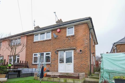 3 bed property, in Woodbrook Avenue, £90,000