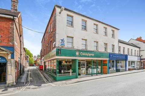 1 bed property, in Post Office Lane, £110,000