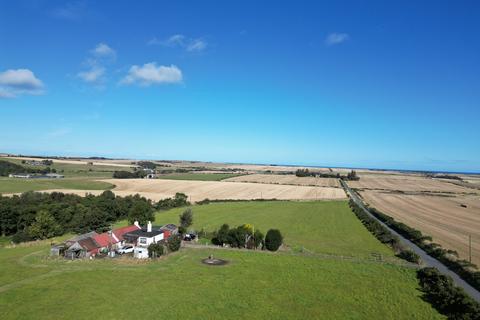 2 bed property, in Tyrie, £135,000