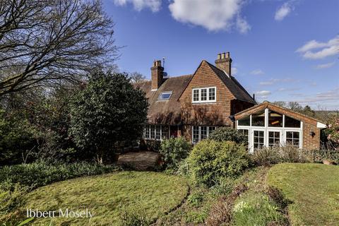 3 bed property, in Chart Lane, £700,000