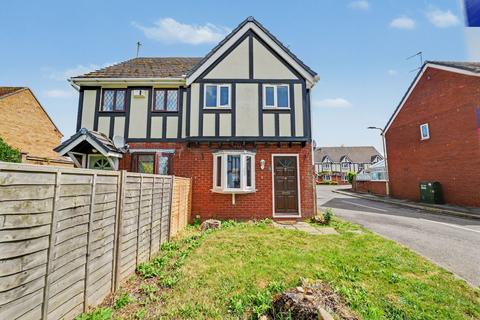 3 bed property, in Bell Lane, £175,000