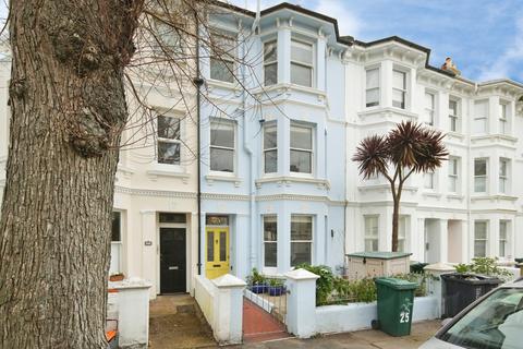 4 bed property, in Westbourne Street, £900,000