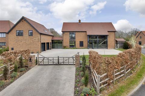 6 bed property, in Boughton Park, £1,250,000