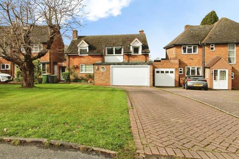 4 bed property, in Longwood Road, £650,000