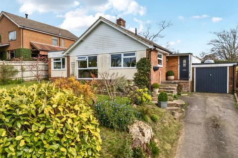 3 bed property, in Jonas Lane Wadhurst, £595,000