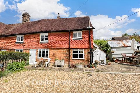 2 bed property, in East Street, £500,000