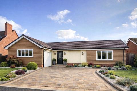 4 bed property, in Bell Lane, £375,000