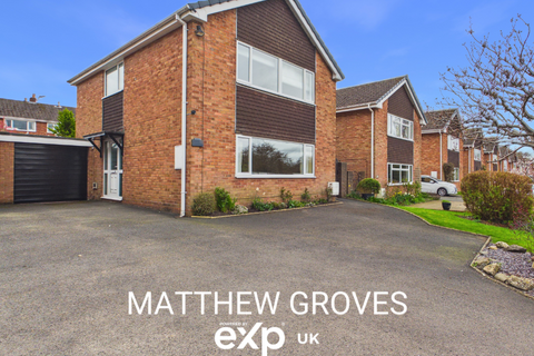 4 bed property, in Coalport Road, £300,000