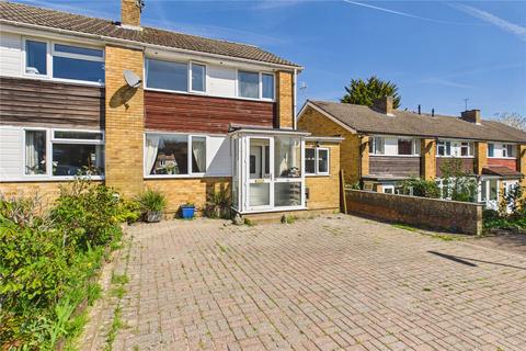 4 bed property, in Perry Avenue, £500,000