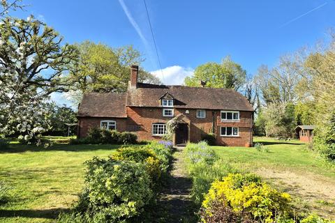 3 bed property, in Rickmans Lane, £700,000