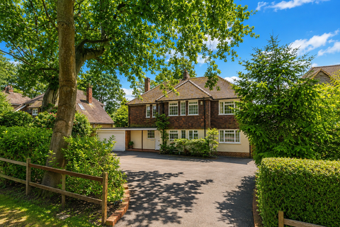 5 bed property, in Stockton Avenue, £1,320,000