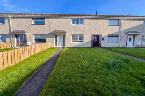 2 bed property, in Newfields, £125,000