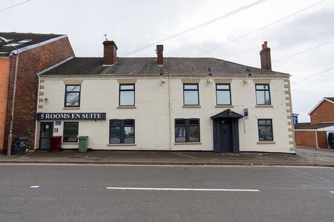 9 bed property, in Main Street, £475,000