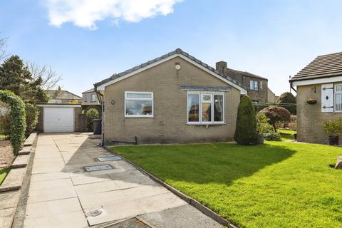 2 bed property, in Anson Grove, £180,000