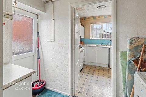 3 bed property, in Lavender Close, £85,000