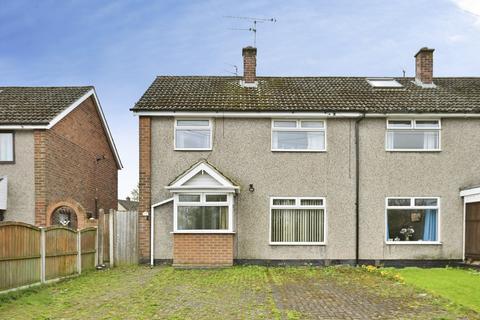 3 bed property, in Abbot Road, £130,000