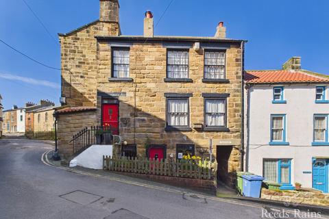 3 bed property, in High Street, £244,000