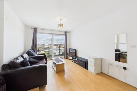 1 bed property, in Coode House, £95,000