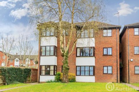 2 bed property, in Eaton Avenue, £90,000