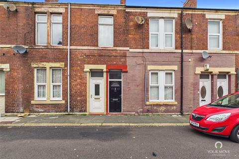 2 bed property, in Vine Street, £57,000
