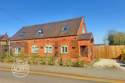 3 bed property, in Drayton Lane, £300,000