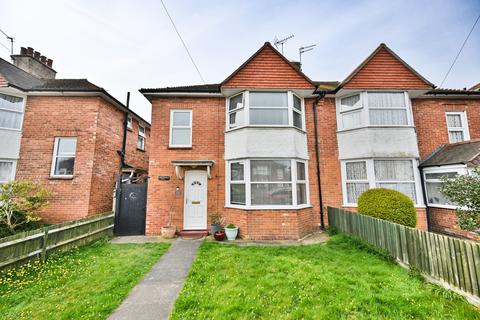 3 bed property, in Windermere Crescent, £375,000