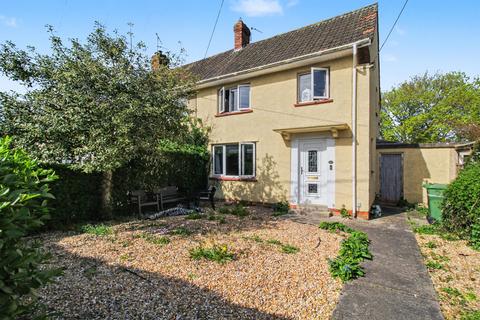 3 bed property, in Portland Road, £260,000