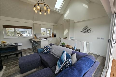 2 bed property, in Cae Du Estate, £345,000