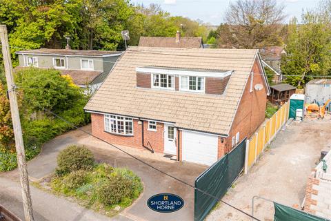 4 bed property, in Holly Walk, £525,000