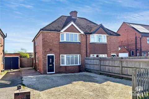 3 bed property, in Pound Lane, £450,000
