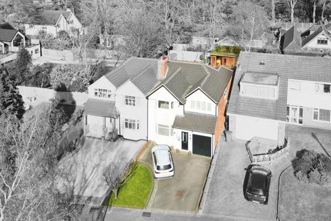4 bed property, in Blackwood Road, £550,000