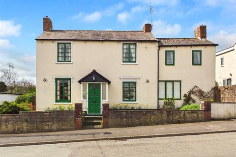 3 bed property, in Enville Road, £515,000