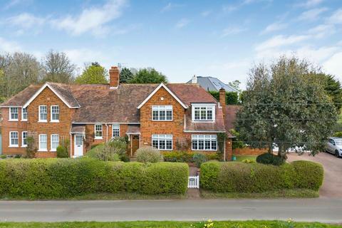 3 bed property, in Cucumber Lane, £1,150,000