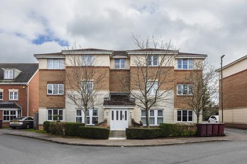 2 bed property, in Lincoln Way, £68,500