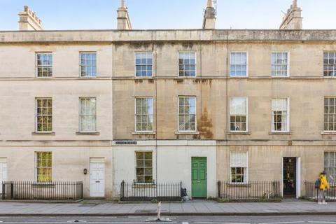 1 bed property, in Albion Terrace, £135,000